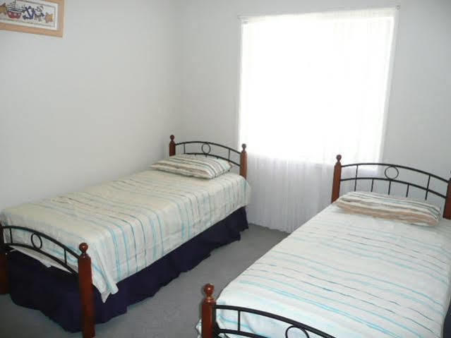 All Seasons Port Elliot Holiday House Экстерьер фото
